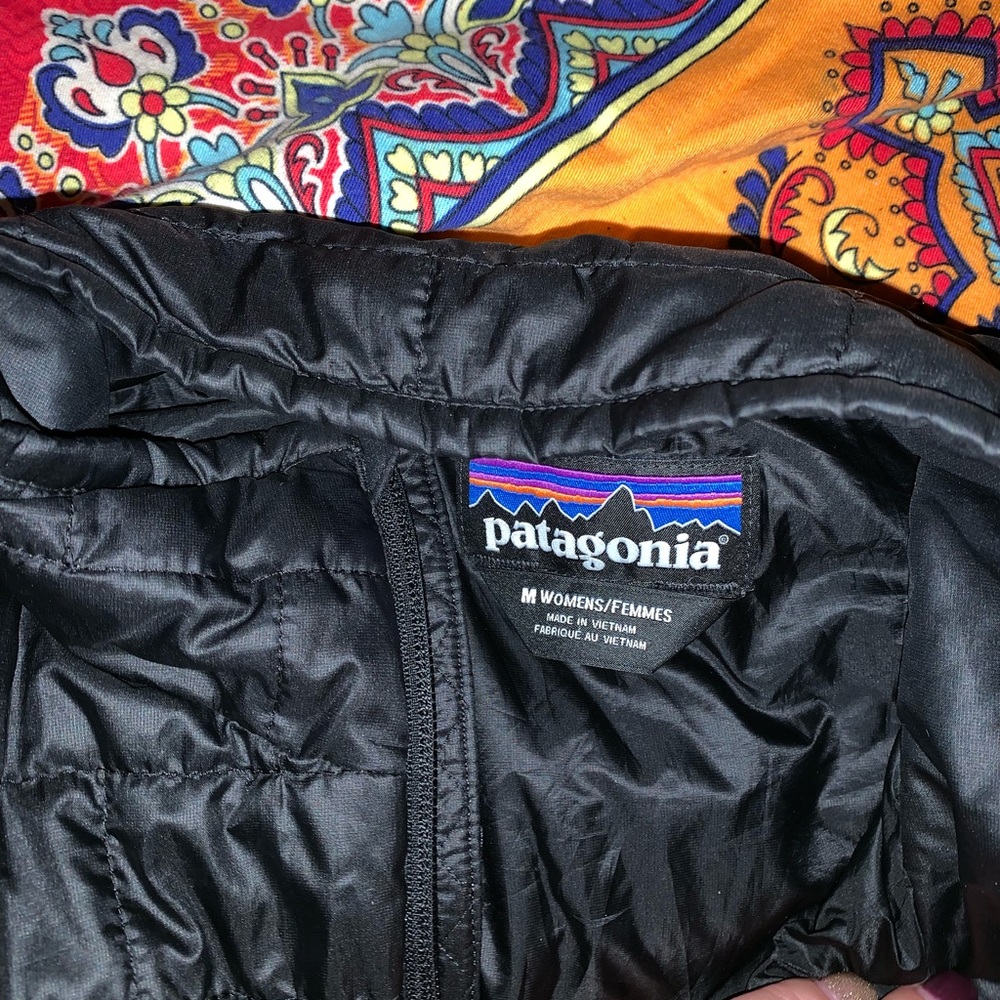 Patagonia women’s black nanopuff vest